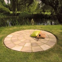 Rippon Rose Indian Sandstone Natural Circle Paving Slabs Pack 2.7m Rippon Rose Indian Sandstone Natural Circle Paving Slabs Pack 2.7m